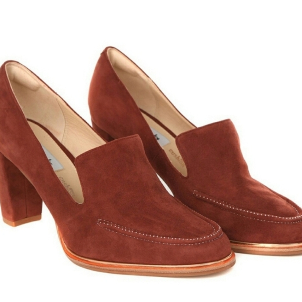 Clarks Ellis Mabel Oxford Loaded suede heel slip on size 8.5